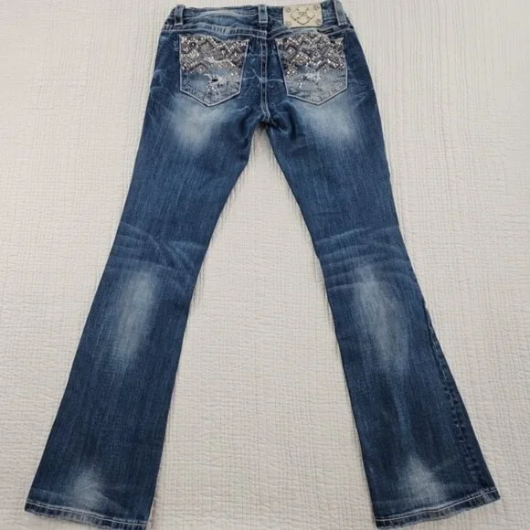 Miss Me Signature Boot Cut Rhinestone Jeans Women's 29 (29x32) EUC Bling Cross - Picture 2 of 16